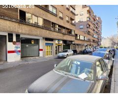 PARKING PARA MOTO JUNTO A PLAZA EINSTEINS