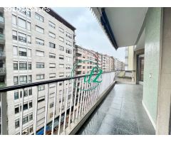 SE VENDE AMPLIO DE PISO DE 4 DORMITORIOS CON BALCÓN PANORÁMICO. REF 1212