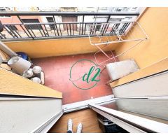 SE VENDE AMPLIO Y LUMINOSO PISO EN EL VEINTIJNO. REF 1291