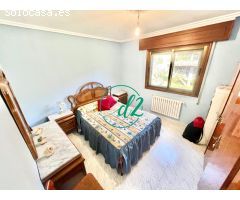 SE VENDE CASA CON 900m DE PARCELA PARA ENTRAR A VIVIR A ESCASOS 10 min DE LA CIUDAD. REF 1296