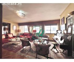 SINTECD2 VENDE: PISO DE 200m CON PLAZA DE GARAJE EN EL CENTRO. REF1309