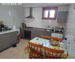 Bungalow en santa pola con terraza y piscina comunitaria