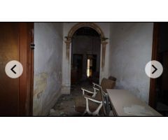 casa para reformar muy bien ubicada
