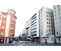 Piso en venta Ronda del Pilar con plaza de garaje (Edificio Sara)