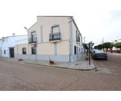 Vivienda de dos plantas en Pueblonuevo del Guadiana