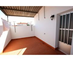 Ámplio y luminoso piso de 4 dormitorios con patio privado ¡Listo para entrar a vivir!
