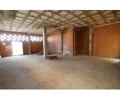 LOCAL COMERCIAL  EN MONTIJO