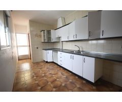 Vivienda en 1º Planta en buena zona de Montijo