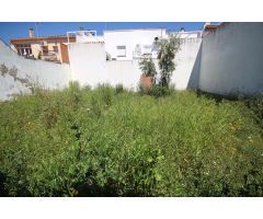 Solar en buena zona de Montijo