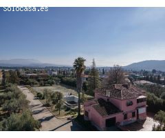 Villa en Venta en Atarfe, Granada