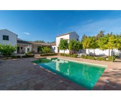 ¡Descubre el encantador Cortijo La Almunia!