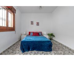 CASA PAREADA DE PLANTA BAJA EN LA ENTRADA DE ALBOLOTE