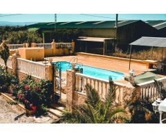 CHALET Y FINCA CON PISCINA Y Yeguada