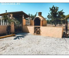 CHALET Y FINCA CON PISCINA Y Yeguada