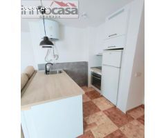 590  euros,  piso de dos dormitorios,  amueblado, con balcon.