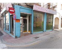 LOCAL EN ESQUINA EN ARTERIA PRINCIPAL DE ARMILLA