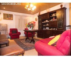 ¡Descubre tu comodidad y privacidad en esta espectacular casa con terreno en Moraleda de Zafayona!