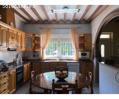VIVIENDA CON 170.000 M2 DE TERRENO EN MONÓVAR-ALICANTE