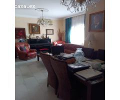 VENTA DE CHALET URBANO Y APARTAMENTO CON SÓTANO