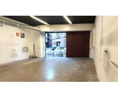 Local Comercial en Alquiler en la Calle Monturiol de Rubí