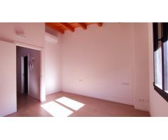 Nueva Casa en Pleno Centro Peatonal de Rubí