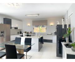 Espectacular casa independiente en plena montaña con parcela de más de 2.000 m² en Chirles