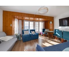 APARTAMENTO DE 3 DORMITORIOS CON VISTAS AL PUERTO Y AL MAR EN TORREVIEJA, ZONA CENTRO