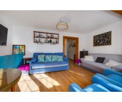 APARTAMENTO DE 3 DORMITORIOS CON VISTAS AL PUERTO Y AL MAR EN TORREVIEJA, ZONA CENTRO