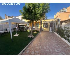 CHALET SEMI-ADOSADO EN AVDA.BALEARES -AGUAS NUEVAS TORREVIEJA