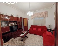 Encantadora Casa Rústica en Algoda, Elche: Un Refugio de Naturaleza y Confort
