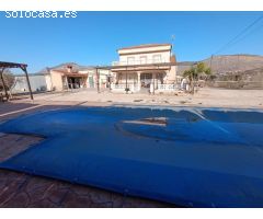 Impresionante Chalet en Hondon de las Nieves