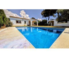 ¡Descubre tu hogar ideal en Calahonda, Mijas Costa!