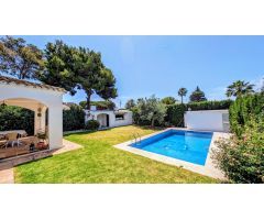 ¡Descubre tu hogar ideal en Calahonda, Mijas Costa!