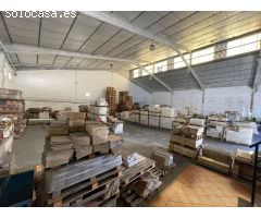 OPORTUNIDAD ÚNICA: NAVE INDUSTRIAL EN EL POLÍGONO AMARGACENA (CÓRDOBA)
