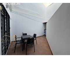 PRECIOSO BAJO DE 2 HABITACIONES Y TERRAZA A POCOS METROS DE LA PLAYA DEL CHORRILLO