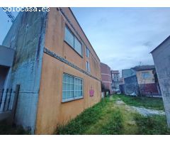 PARCELA , CENTRICA EN CANGAS,