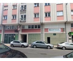 Local comercial en Venta en Lugones, Lugo