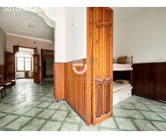 CASA EN PEGO