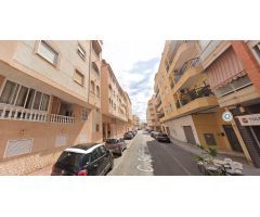 Piso en Venta en Torrevieja, Alicante