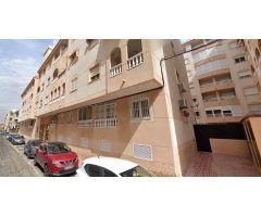 Piso en Venta en Torrevieja, Alicante