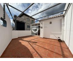 Espectacular casa en Gandía con tres plantas, terrazas y acabados de alta calidad