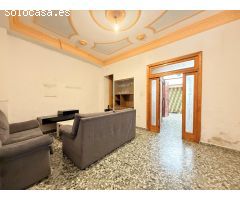Casa de pueblo para reformar en Bellreguard – Amplia, con terraza y gran potencial