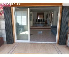CHALET PAREADO CON PISCINA PRIVADA