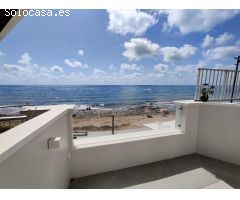 Descubre este espectacular apartamento frente al mar en Torrevieja.