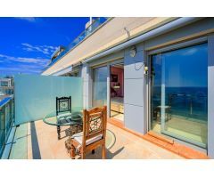 Se vende Ático Dúplex con vistas panorámicas al mar, a 100 metros de la playa del Cura