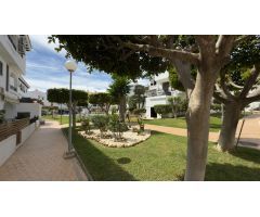 Bungalow en planta baja de 1 dormitorio en urbanización cerrada en pleno corazón de Playa Flamenca
