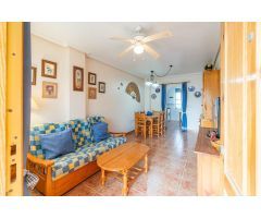 Apartamento en Orihuela costa con piscina comunitaria