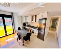 APARTAMENTO PLANTA BAJA -  ESQUINAZO - SOLEADO - GARAJE INCLUIDO - PISCINA COM.