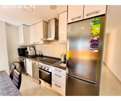 APARTAMENTO PLANTA BAJA -  ESQUINAZO - SOLEADO - GARAJE INCLUIDO - PISCINA COM.