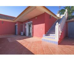 ESPECTACULAR VILLA INDEPENDIENTE DE 6 DORMITORIOS CON PISCINA PRIVADA - ZONA TORRETA FLORIDA -